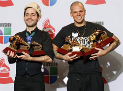 Calle13 con sus 9 galardones en los Grammys 2011